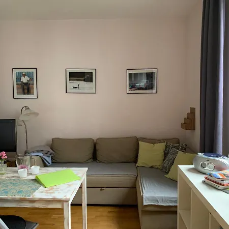 Gleich Neben Dom Und Schloss 3*