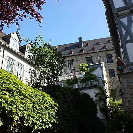 Gleich Neben Dom Und Schloss Frühstückspension