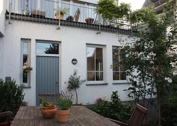 Bed & Breakfast Gleich Neben Dom Und Schloss 3*